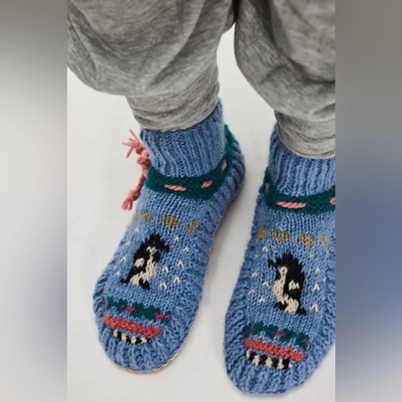 Free People Accessories - Free People Frosty Friends Slipper Socks From French Knot PINGUIN NEW